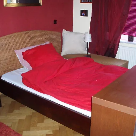 - For 5 Persons Apartmán Hannover